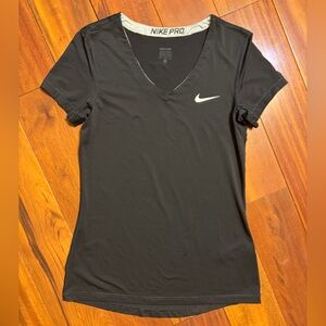 Nike Pro Fitted Dri Fit V Neck Black Athletic Shirt Women’s Medium